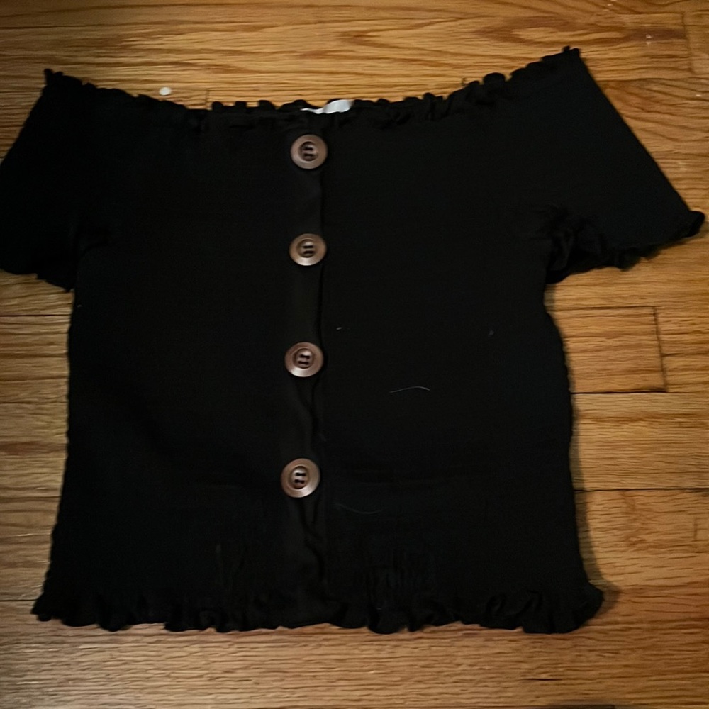 Black baby tee